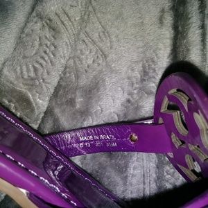 New photos for previous Tory Burch listing